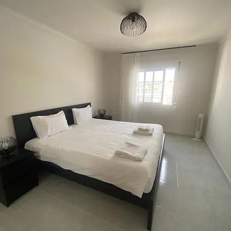 Διαμέρισμα Stunning 2-bed Sea View Apartment, Αλμπουφέιρα