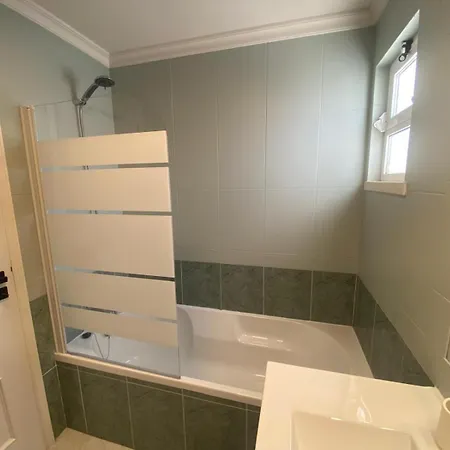Lejlighed Stunning 2-bed Sea View Apartment,